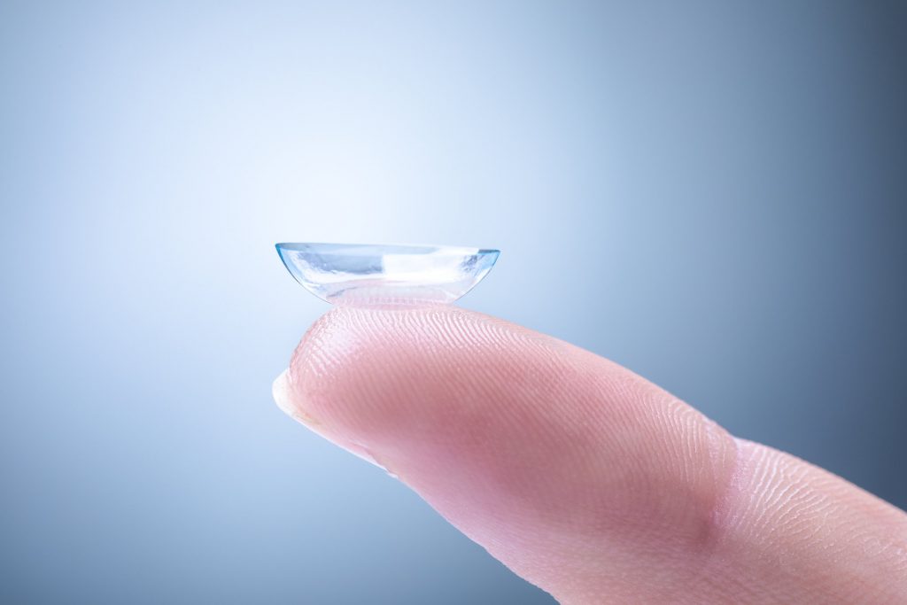 contact lens delivery
